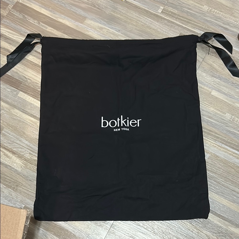 Botkier Black Dust Bag, large, 18x22
